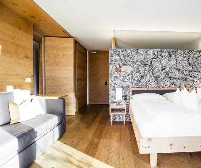 Zimmer Baumhaus mit Doppelbett und ausziehbarem Sofa