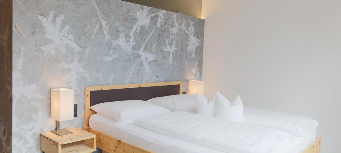 Zimmer Wolke mit Doppelbett